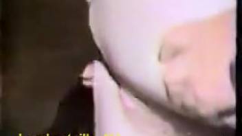 Older woman penetrated in her vagina by the canine and ejaculated on