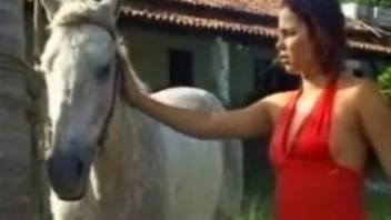 Sexy wife sure feels like having wild sex with the horse