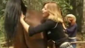 Hardcore fuck video with a big-dicked stallion